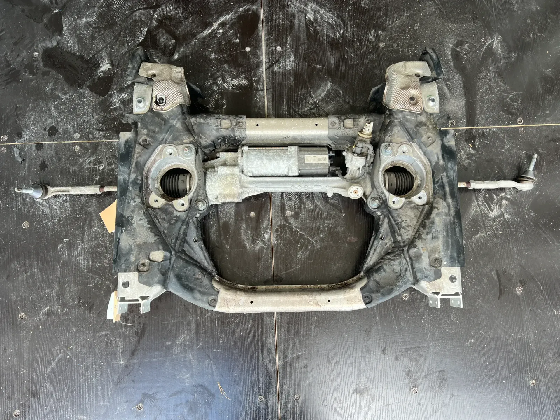 Mercedes S-Class W222 Front Axle Support w/Steering Gear