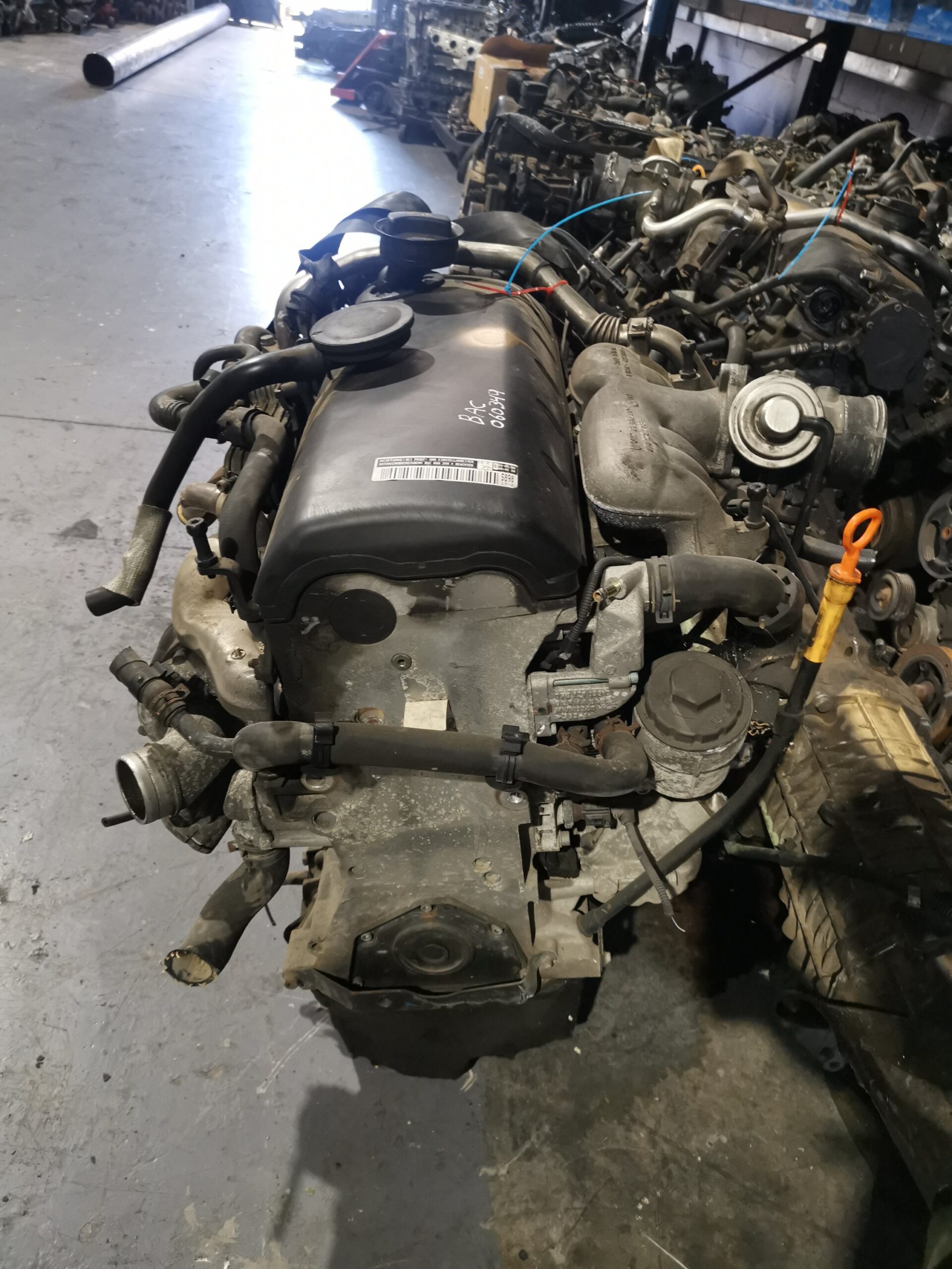 Second image of VW Transporter T5 2.5L TDI AXD/AXE Engine