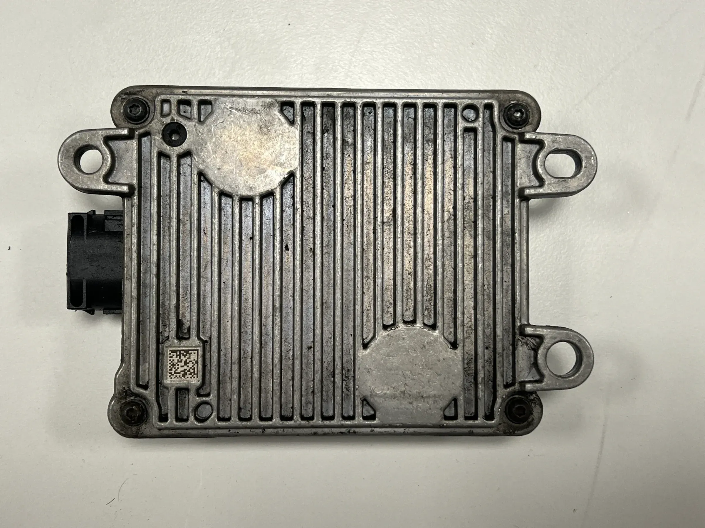 Second image of Mercedes-Benz Distance Radar Control Unit A0009007923 NEW