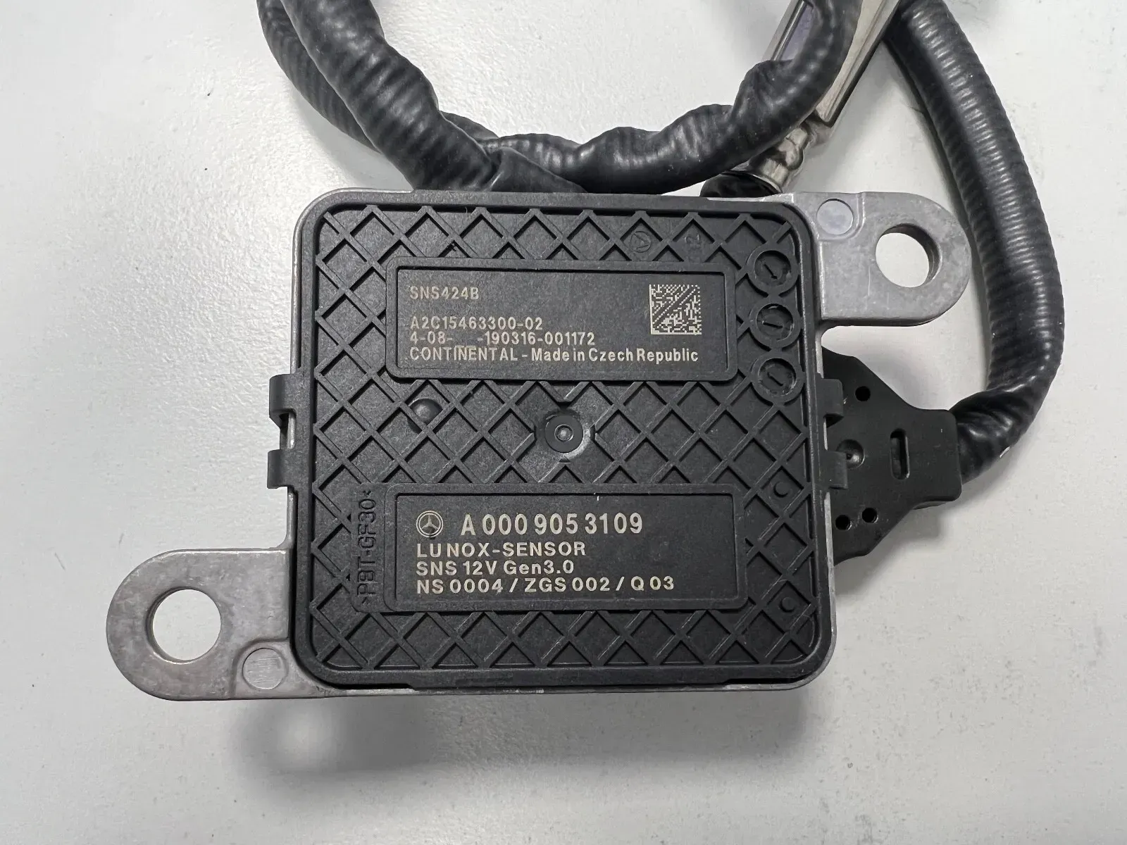 Second image of Mercedes-Benz NOx Sensor A0009053109 / A2C15463300 / SNS424B NEW