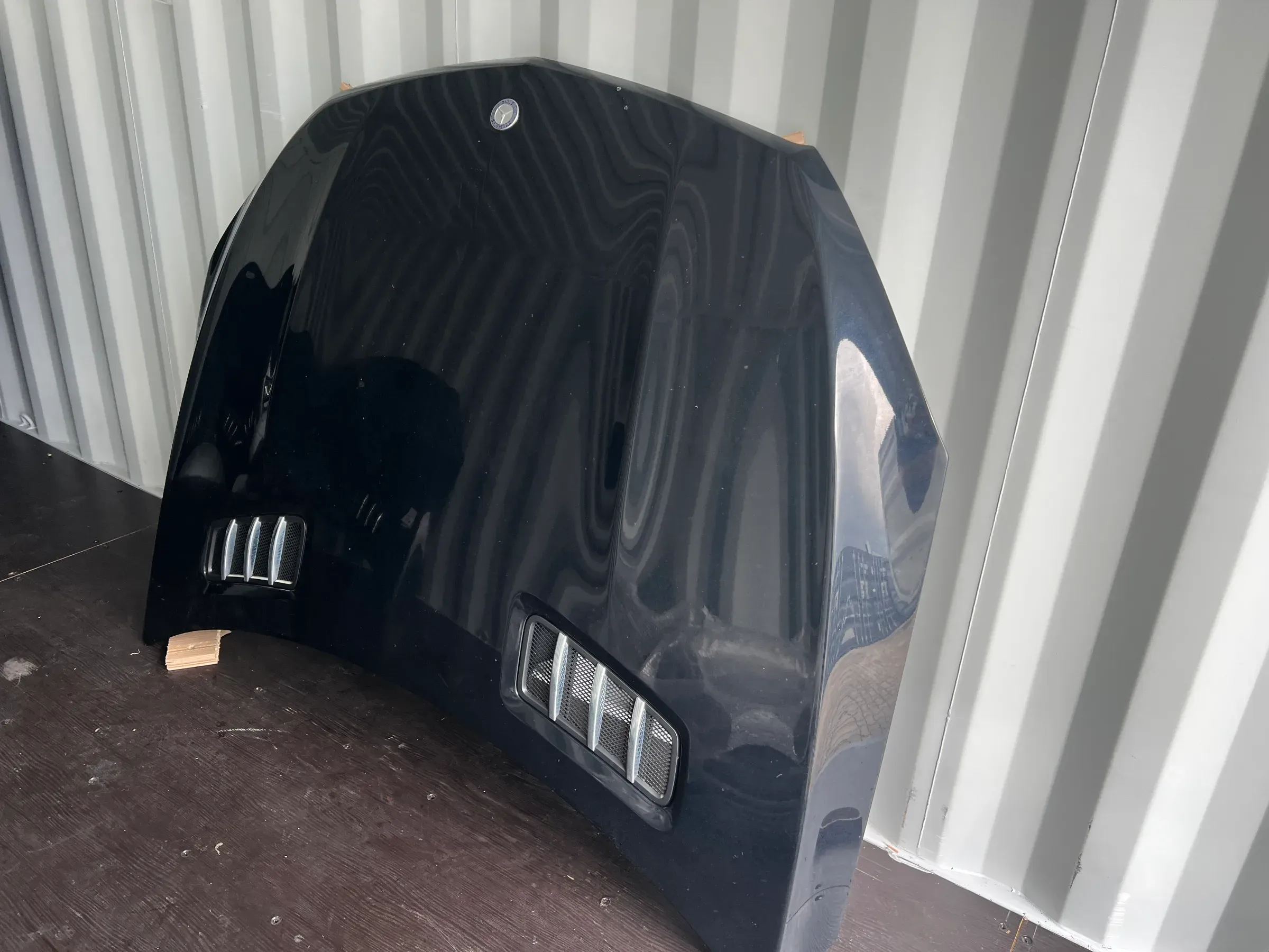 Second image of Mercedes ML/GLE W166 Bonnet Black OEM (9040)