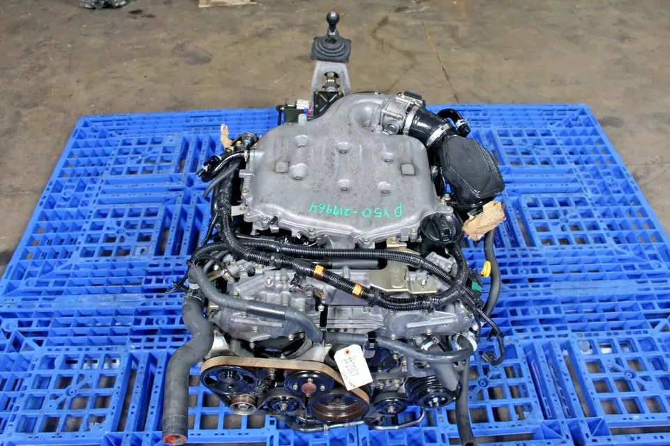 Second image of Toyota Hilux VIII 2.4L Diesel Engine | 2GD-FTV 150HP | 4WD Turbo Diesel